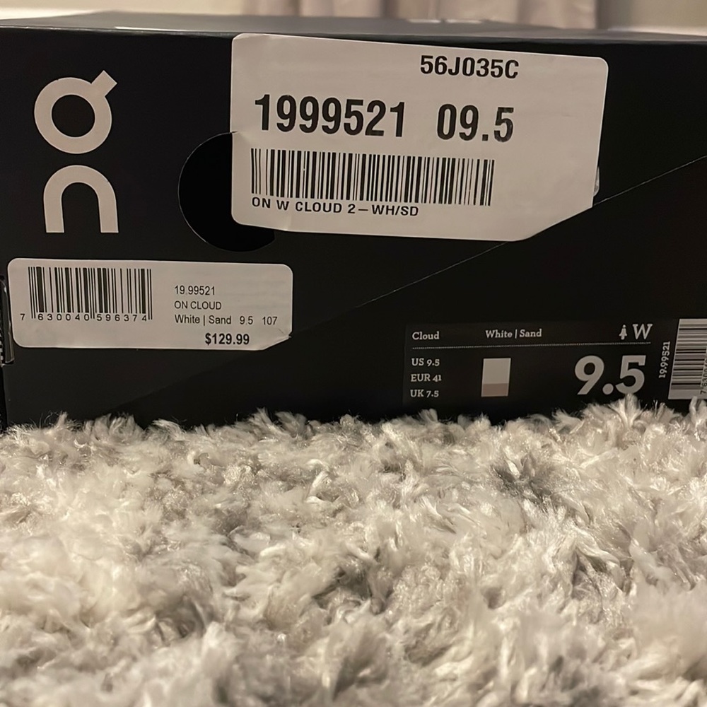 Ladies running shoe
